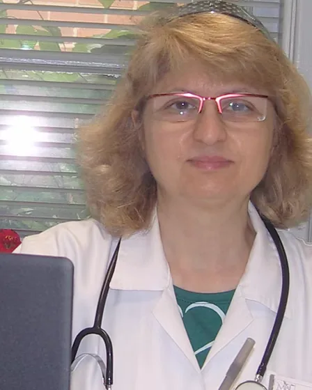 Dr. Manesh, ND